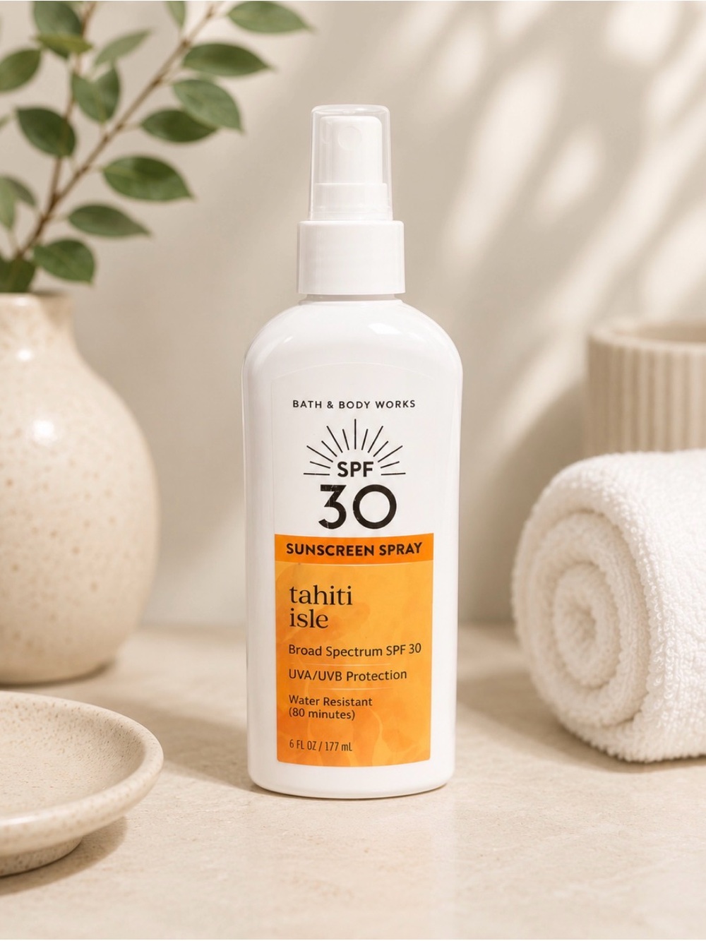 Bath & Body Works Tahiti Isle Sunscreen Spray - White & Orange